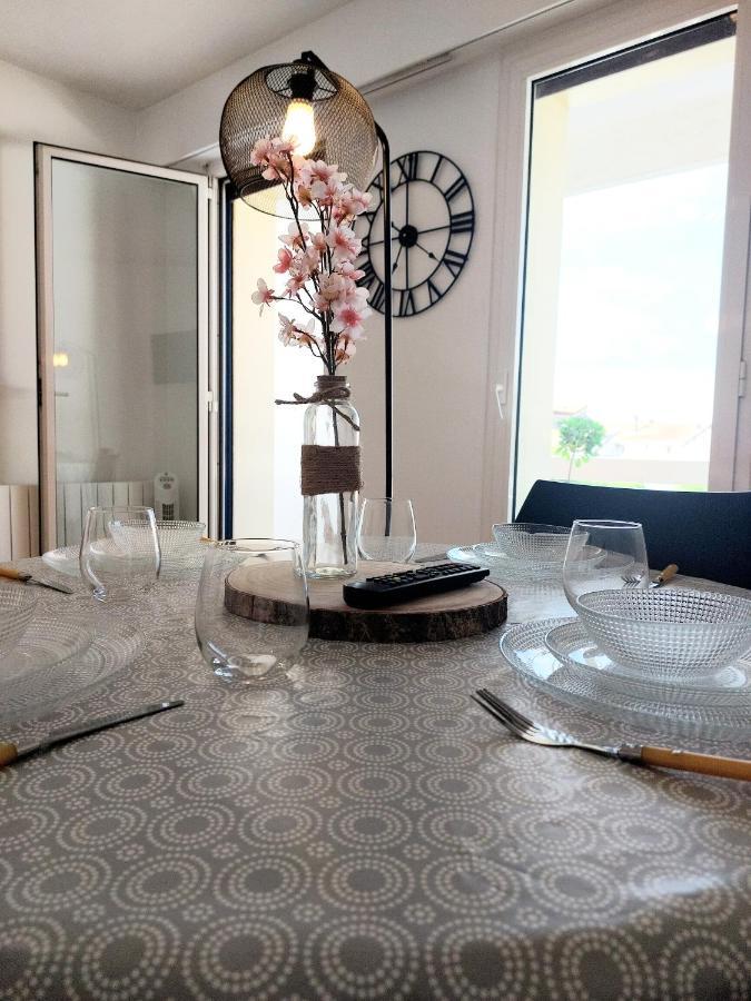 Studio 25M2 Tt Confort Dans Residence Thermes Foch Centre Ville Dax Exterior foto